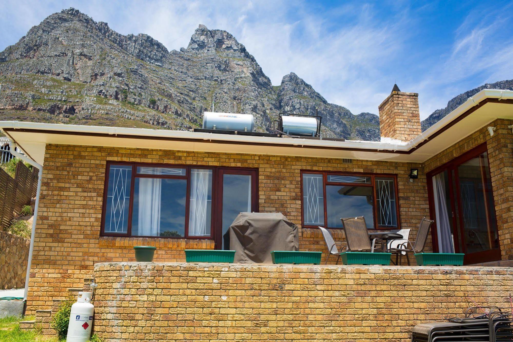 African Groove Camps Bay كيب تاون المظهر الخارجي الصورة